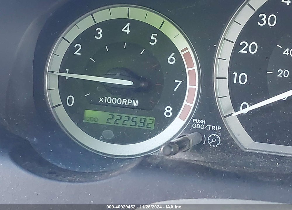 2005 TOYOTA SIENNA XLE VIN: 5TDBA22CX5S031141