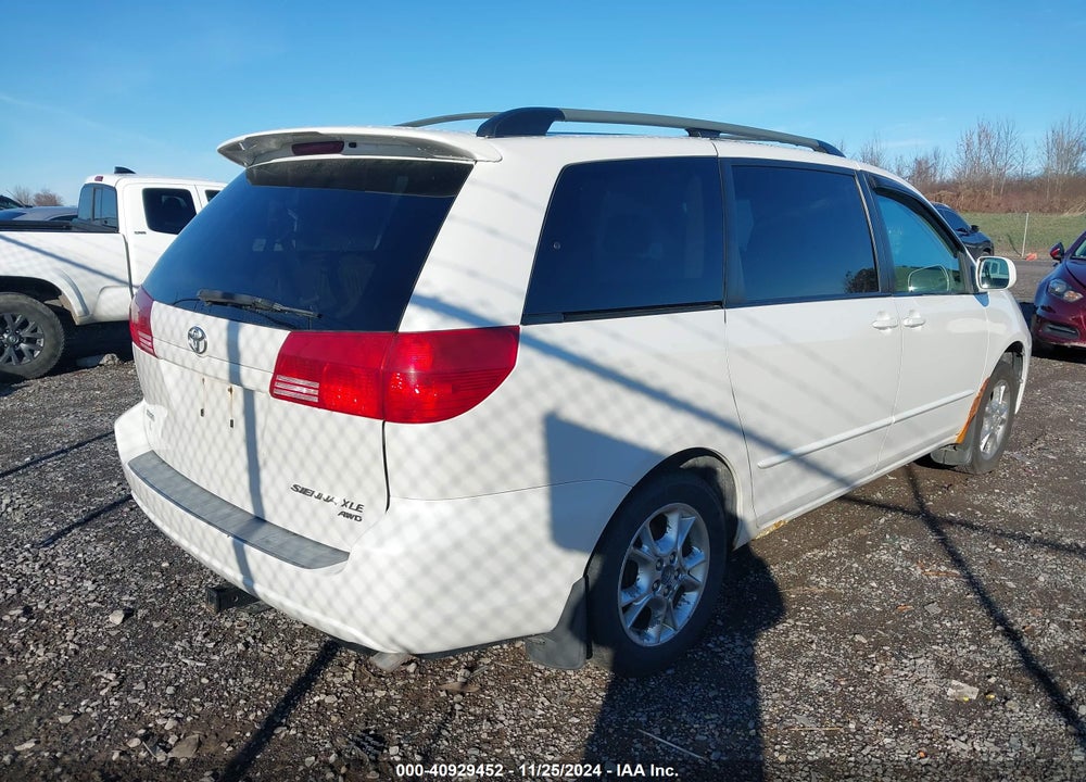 2005 TOYOTA SIENNA XLE VIN: 5TDBA22CX5S031141