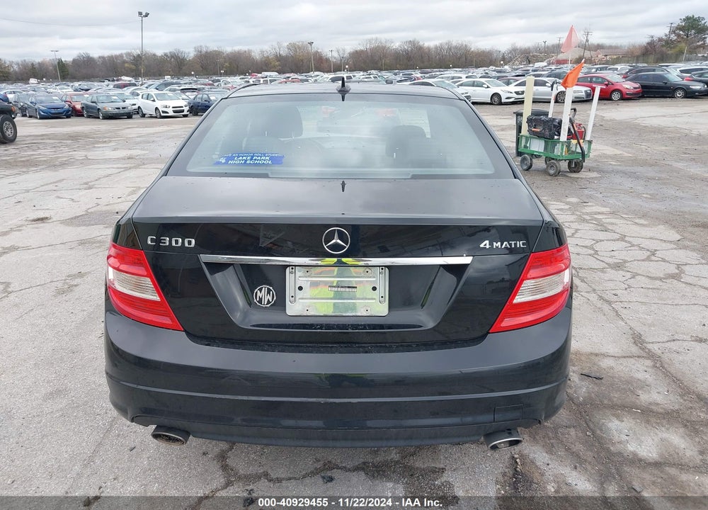 2011 MERCEDES-BENZ C 300 LUXURY 4MATIC/SPORT 4MATIC VIN: WDDGF8BB1BR179633
