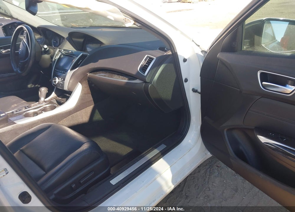 2018 ACURA TLX VIN: 19UUB1F52JA009901