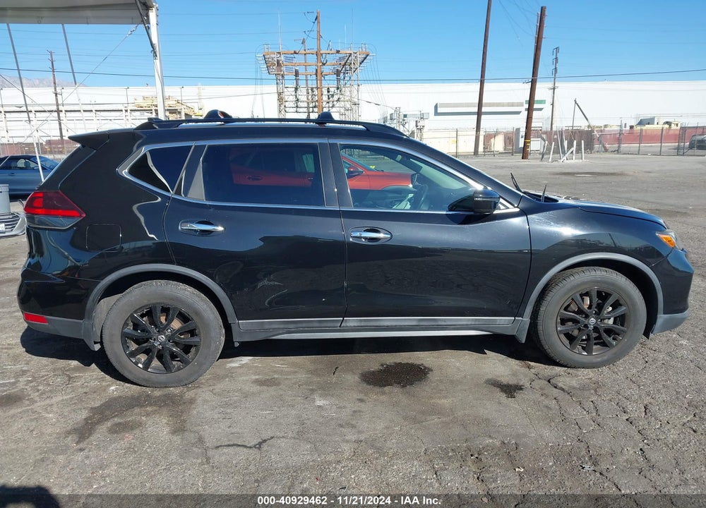 2018 NISSAN ROGUE SV VIN: 5N1AT2MTXJC777115