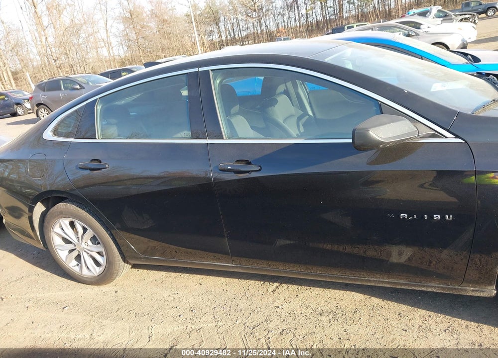 2022 CHEVROLET MALIBU FWD LT VIN: 1G1ZD5ST5NF176250