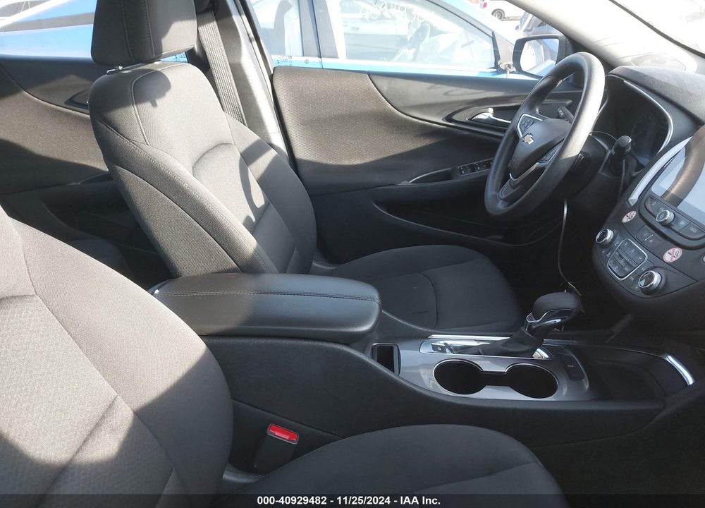 2022 CHEVROLET MALIBU FWD LT VIN: 1G1ZD5ST5NF176250