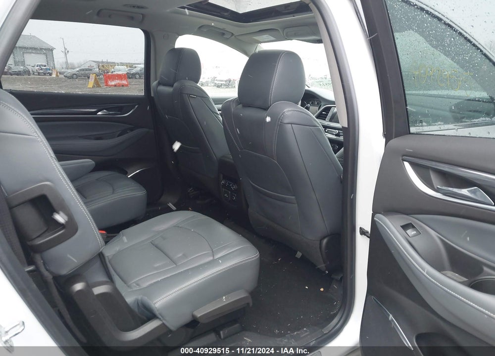 2018 BUICK ENCLAVE PREMIUM VIN: 5GAERCKW8JJ176418