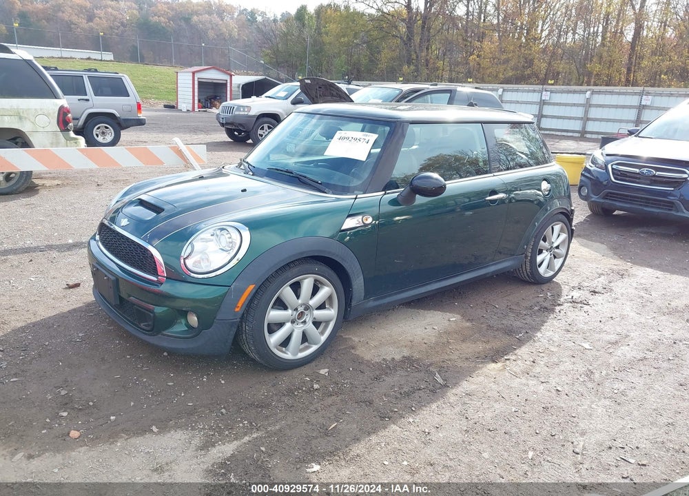 2012 MINI COOPER S VIN: WMWSV3C52CT387072