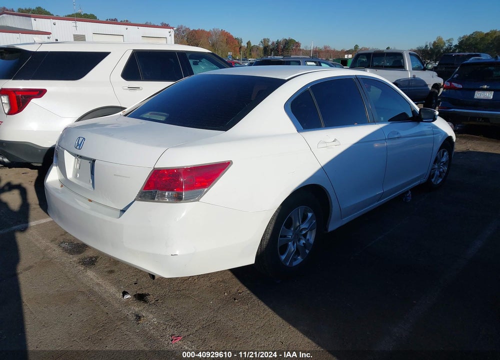 2008 HONDA ACCORD 2.4 LX-P VIN: 1HGCP264X8A000805