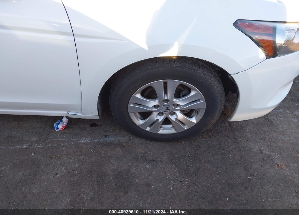 2008 HONDA ACCORD 2.4 LX-P VIN: 1HGCP264X8A000805