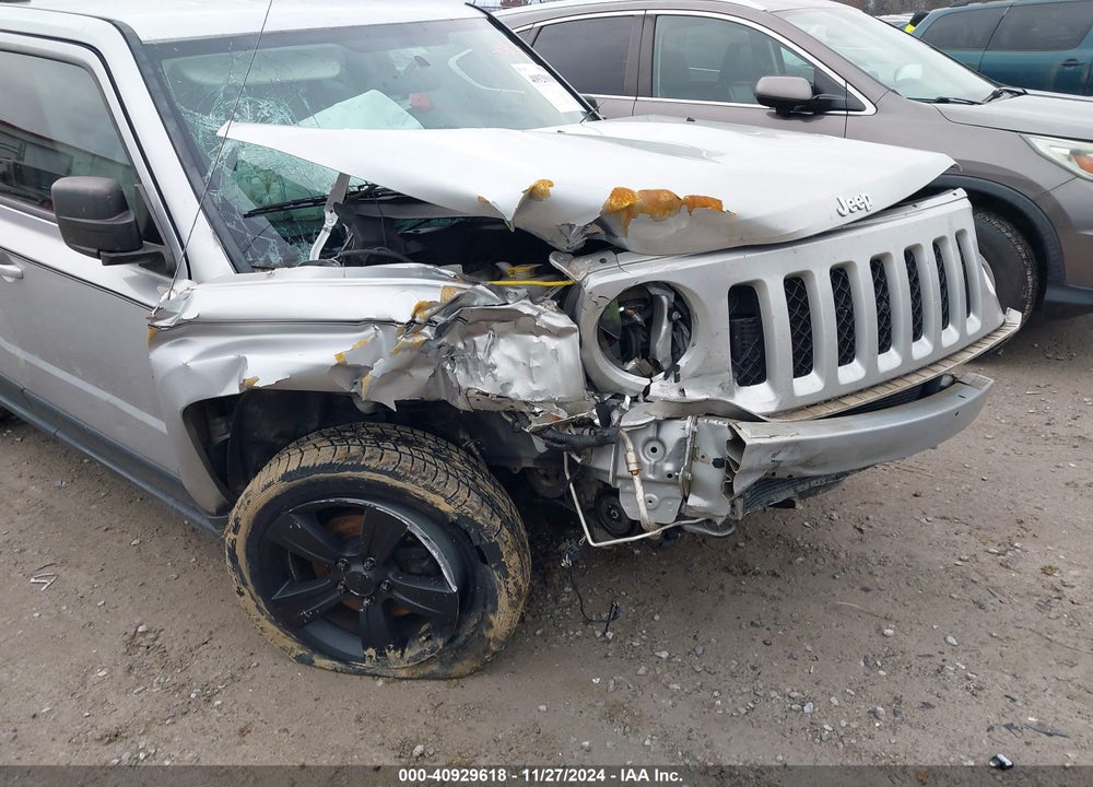 2014 JEEP PATRIOT LATITUDE VIN: 1C4NJPFB3ED560325