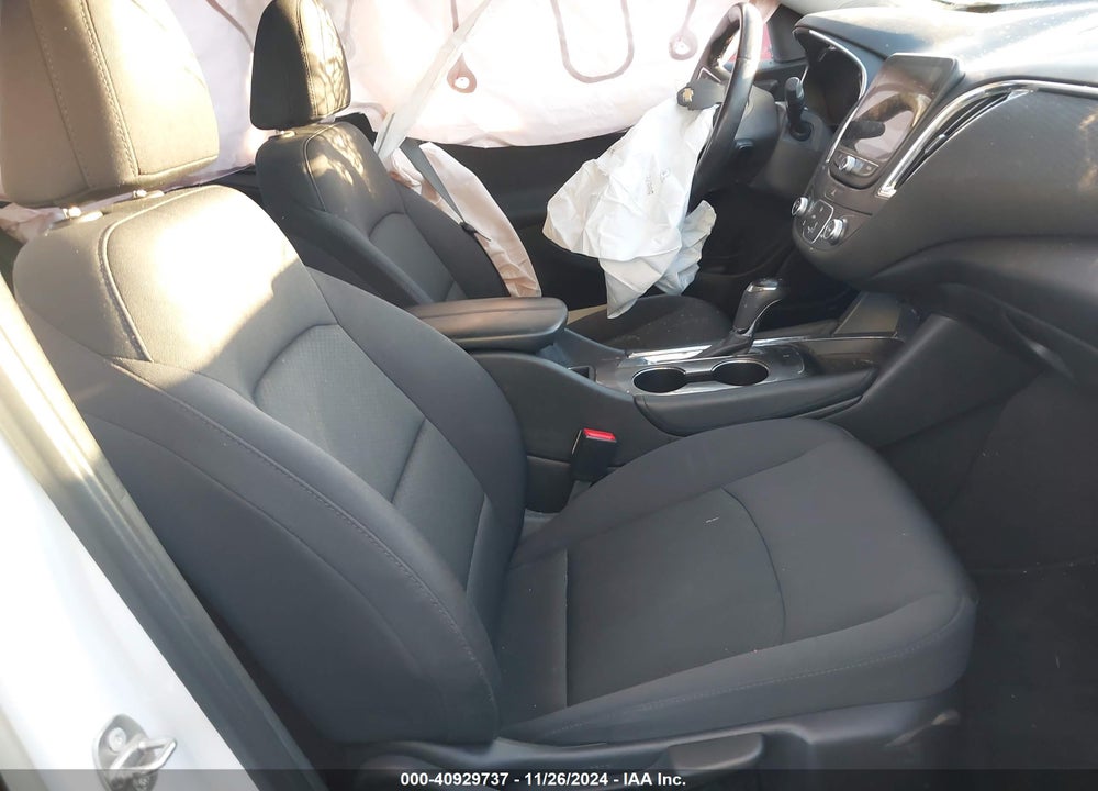 2017 CHEVROLET MALIBU 1LT VIN: 1G1ZE5ST6HF207412