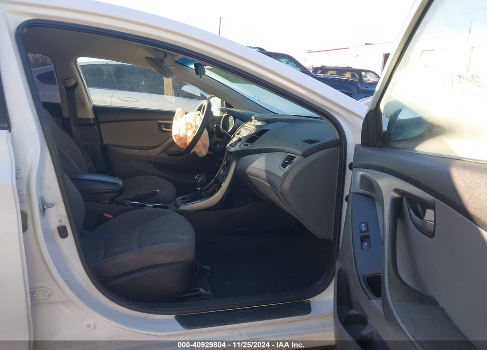 2015 HYUNDAI ELANTRA SE VIN: 5NPDH4AE6FH632282
