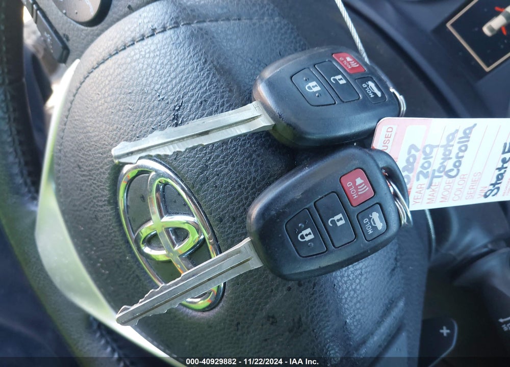 2019 TOYOTA COROLLA SE VIN: 2T1BURHE2KC153750
