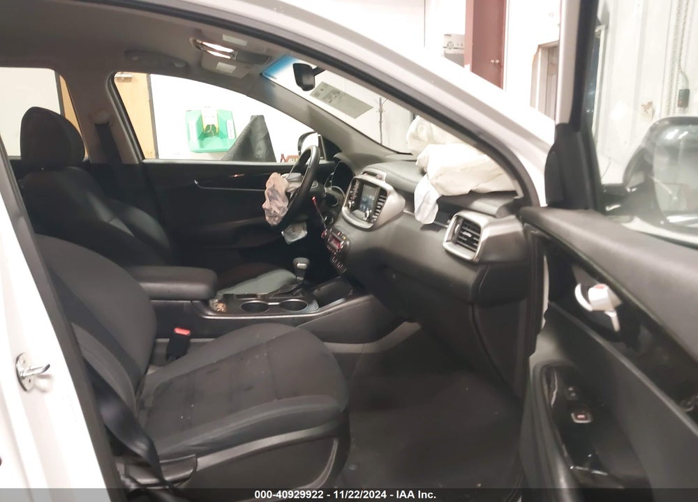 2019 KIA SORENTO 2.4L LX VIN: 5XYPGDA3XKG590036