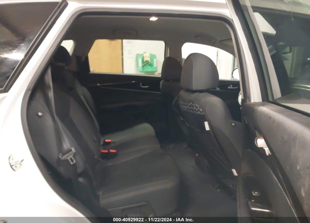 2019 KIA SORENTO 2.4L LX VIN: 5XYPGDA3XKG590036