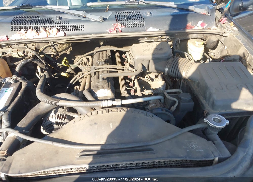 2004 JEEP GRAND CHEROKEE LAREDO VIN: 1J4GW48S84C350422