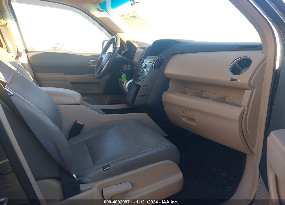 2009 HONDA PILOT EX VIN: 5FNYF38409B000587