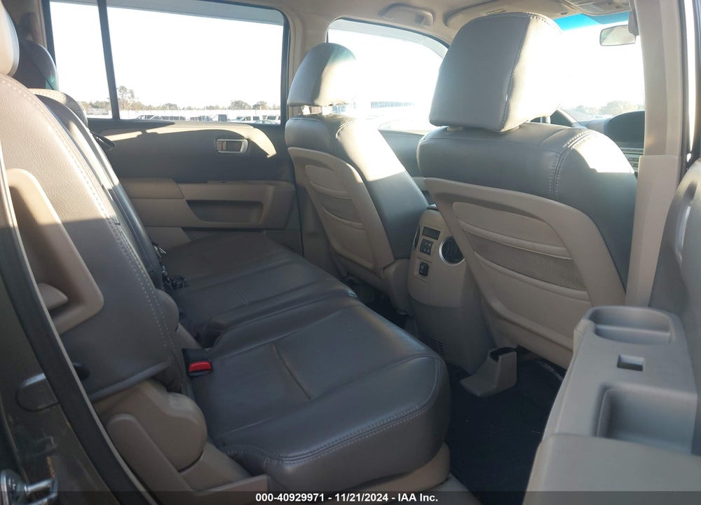 2009 HONDA PILOT EX VIN: 5FNYF38409B000587