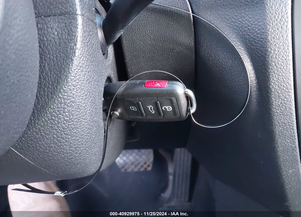 2013 VOLKSWAGEN JETTA 2.5L SE VIN: 3VWDP7AJ9DM413032