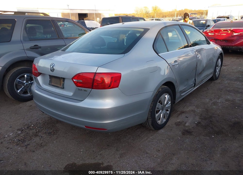 2013 VOLKSWAGEN JETTA 2.5L SE VIN: 3VWDP7AJ9DM413032