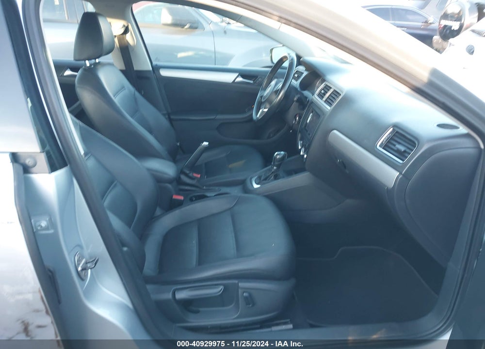 2013 VOLKSWAGEN JETTA 2.5L SE VIN: 3VWDP7AJ9DM413032