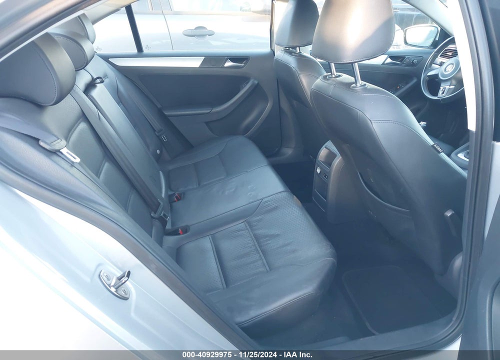 2013 VOLKSWAGEN JETTA 2.5L SE VIN: 3VWDP7AJ9DM413032