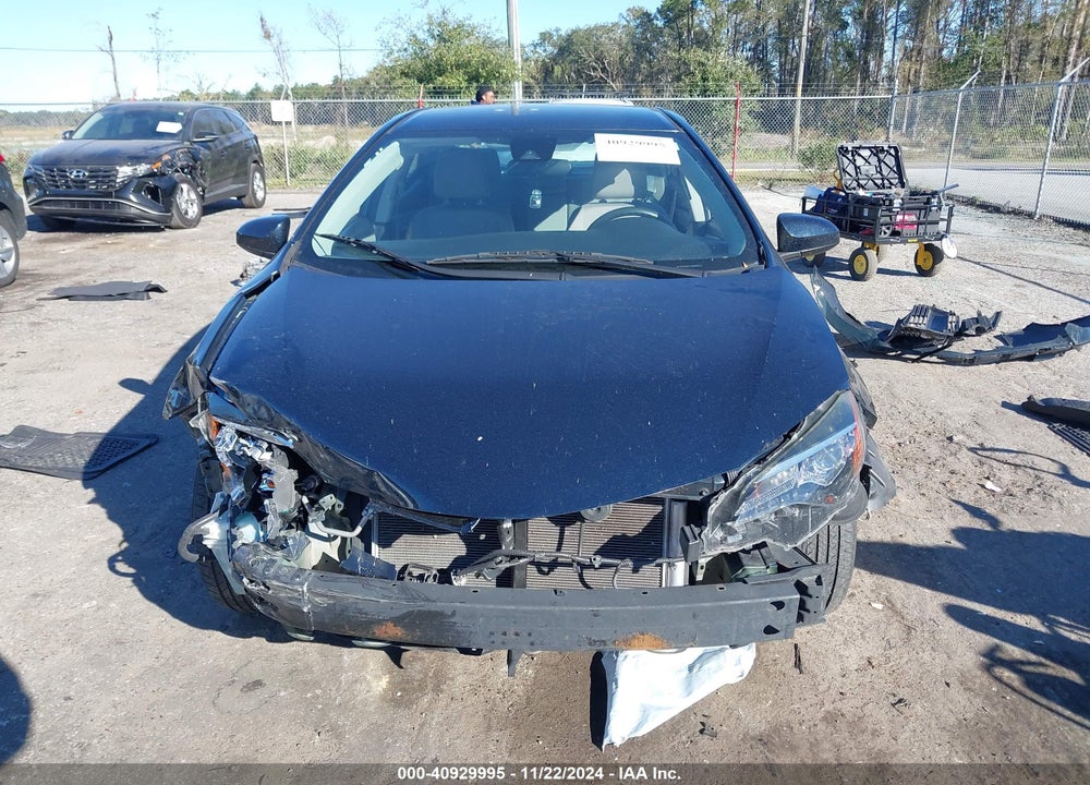 2017 TOYOTA COROLLA LE VIN: 5YFBURHE1HP683569