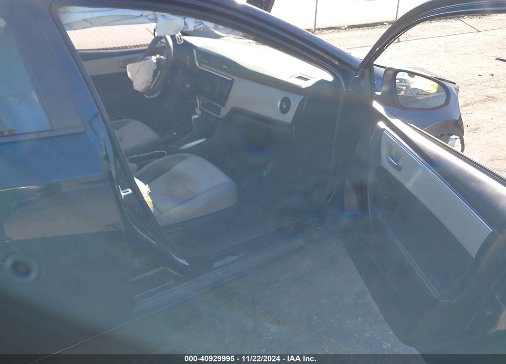 2017 TOYOTA COROLLA LE VIN: 5YFBURHE1HP683569