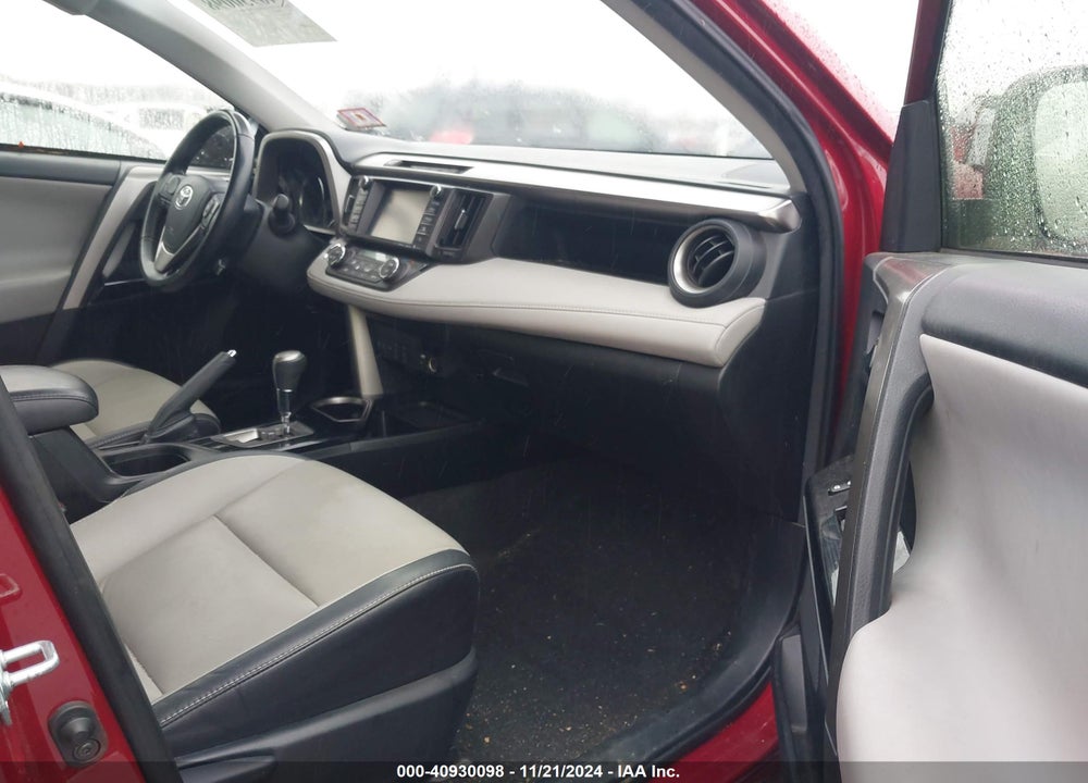 2018 TOYOTA RAV4 HYBRID LIMITED VIN: JTMDJREV0JD239792