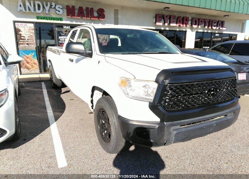 2017 TOYOTA TUNDRA SR 5.7L V8 VIN: 5TFTW5F17HX009757