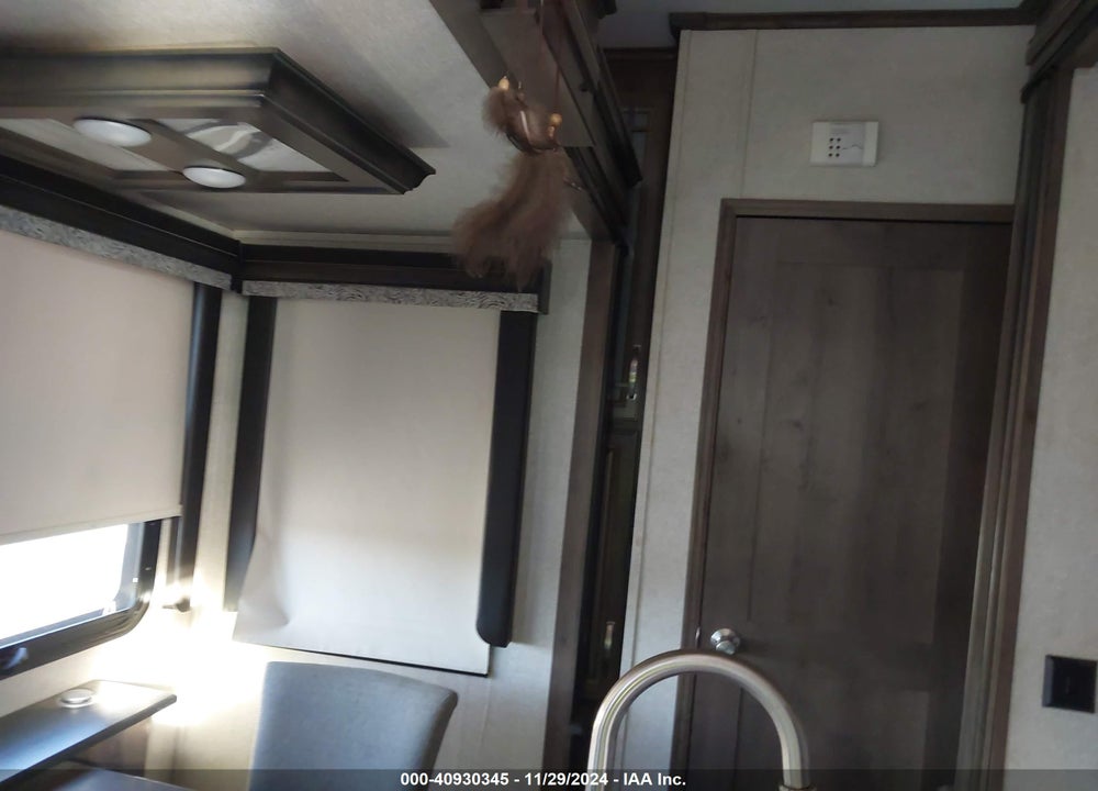 2019 KEYSTONE MONTANA 3761 FL VIN: 4YDF37627K4702747