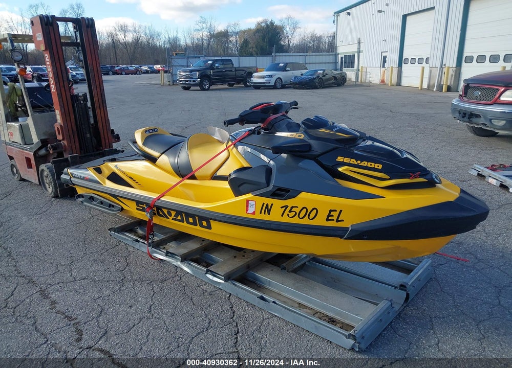 2022 SEADOO RXT-X 300 VIN: YDV65764C222