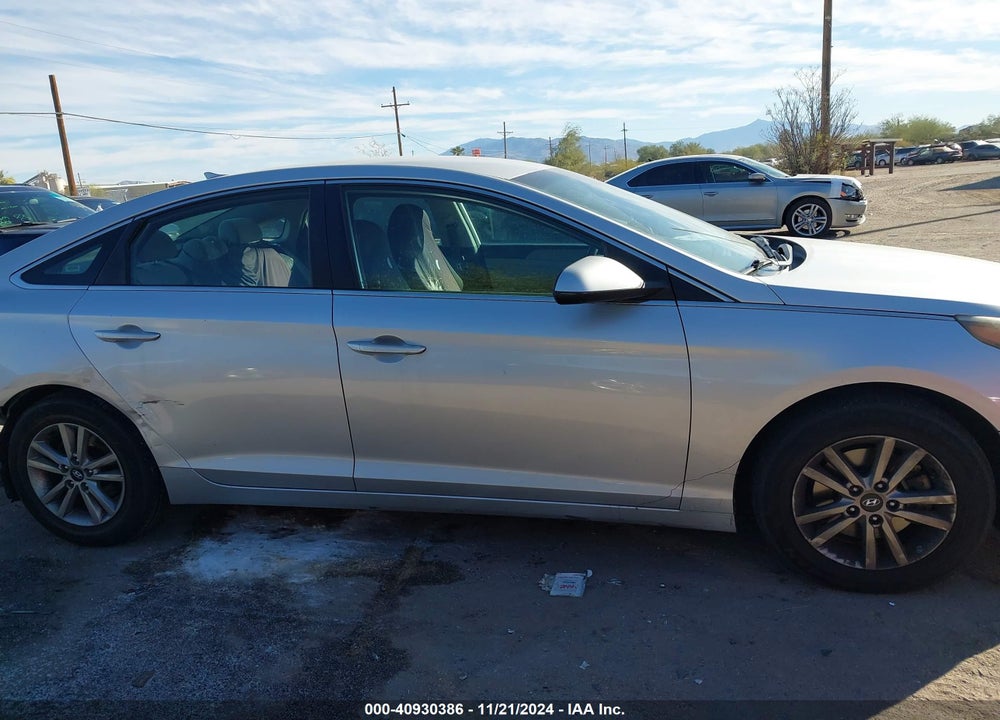 2016 HYUNDAI SONATA SE VIN: 5NPE24AF1GH317048