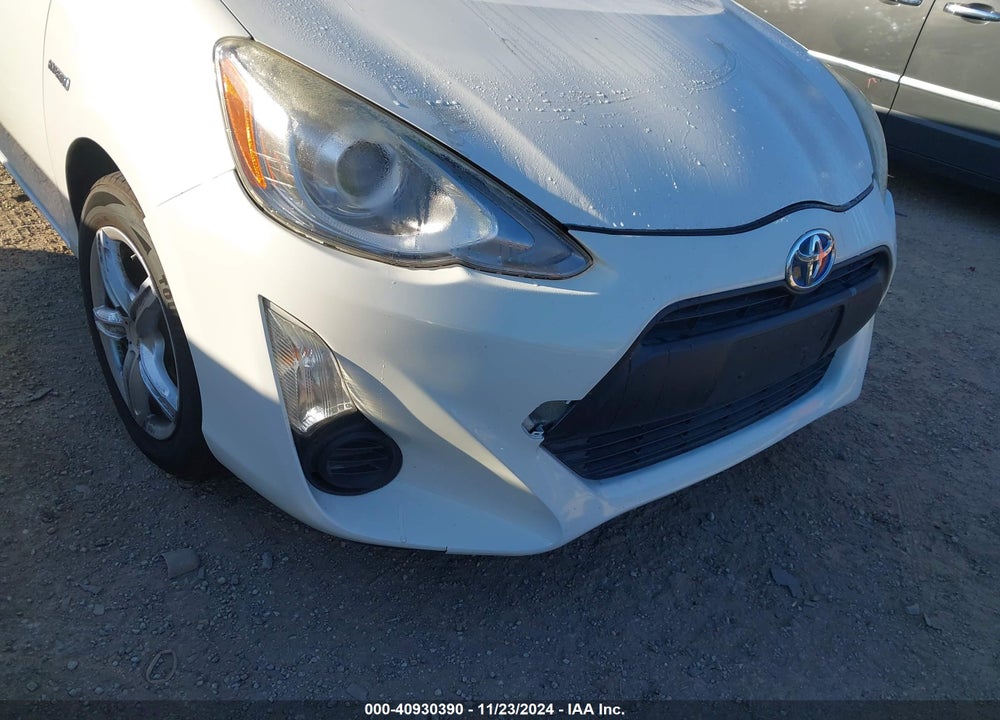 2015 TOYOTA PRIUS C ONE VIN: JTDKDTB33F1585102