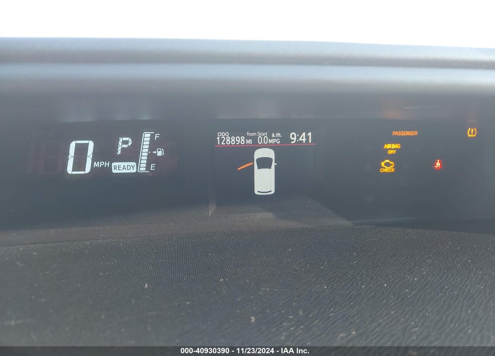 2015 TOYOTA PRIUS C ONE VIN: JTDKDTB33F1585102