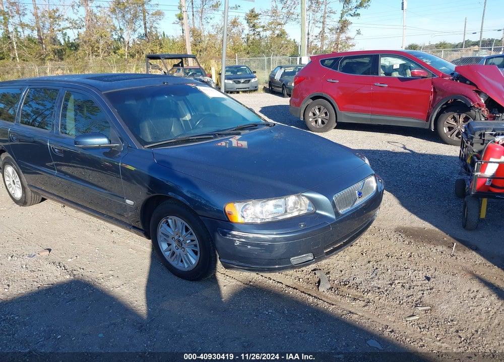 2005 VOLVO V70 2.4 VIN: YV1SW612851488636