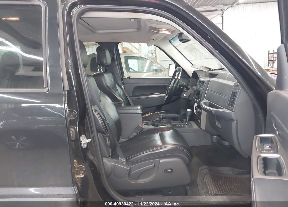 2011 JEEP LIBERTY RENEGADE VIN: 1J4PN3GK3BW545676