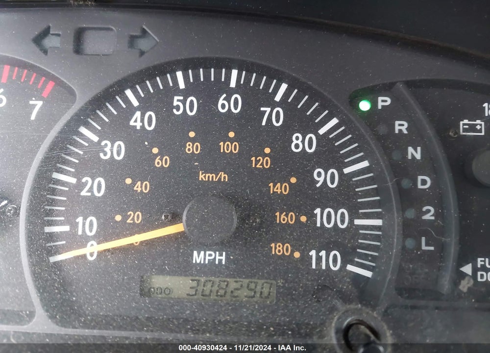 2002 TOYOTA TUNDRA SR5 V8 VIN: 5TBBT44162S250619