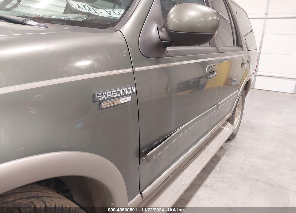 2000 FORD EXPEDITION EDDIE BAUER VIN: 1FMRU1762YLA98241