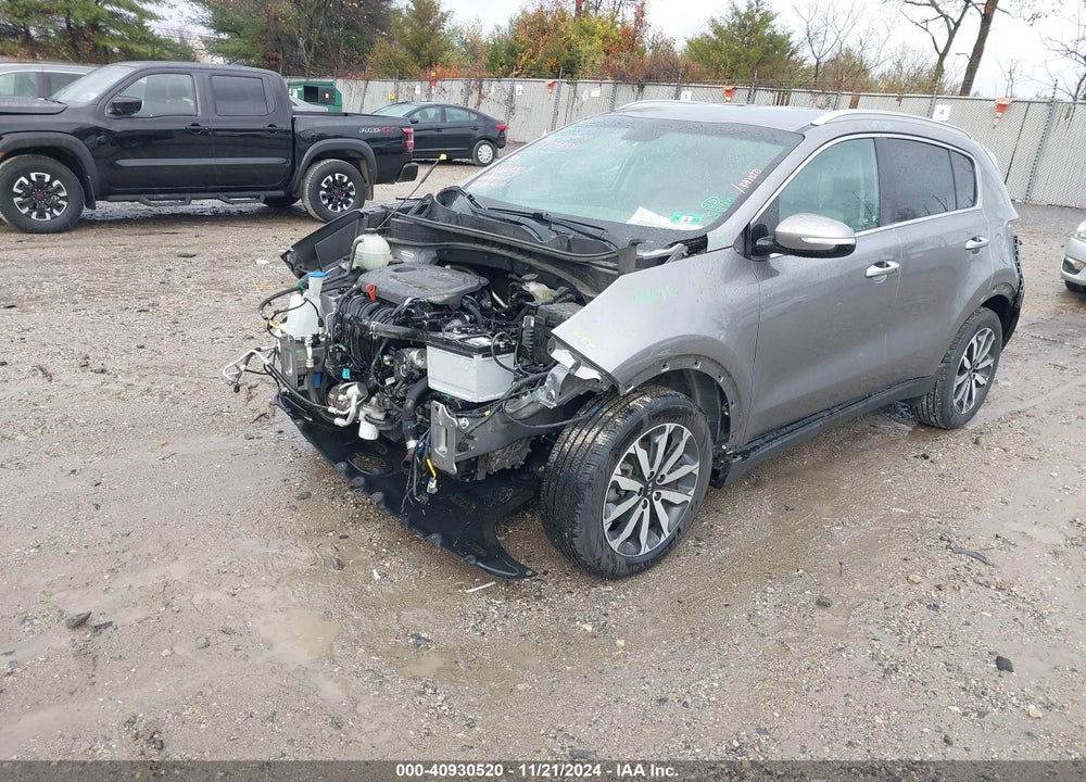 2018 KIA SPORTAGE EX VIN: KNDPNCAC5J7373926