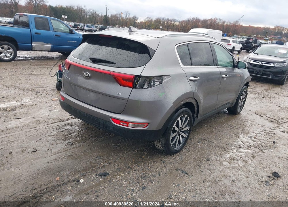 2018 KIA SPORTAGE EX VIN: KNDPNCAC5J7373926