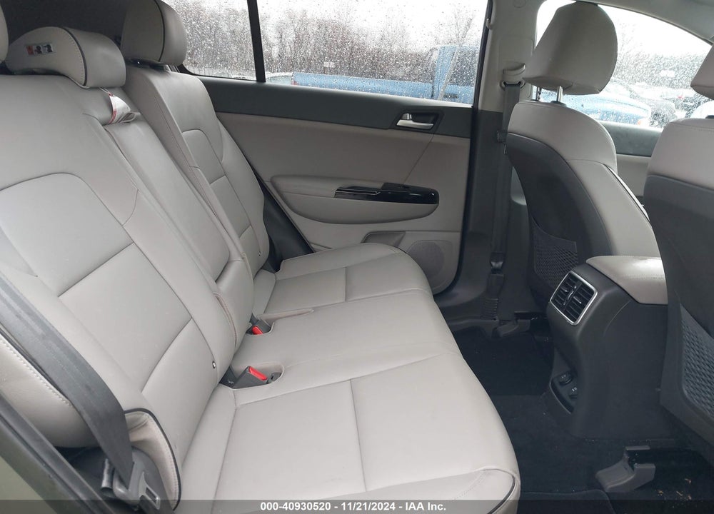2018 KIA SPORTAGE EX VIN: KNDPNCAC5J7373926