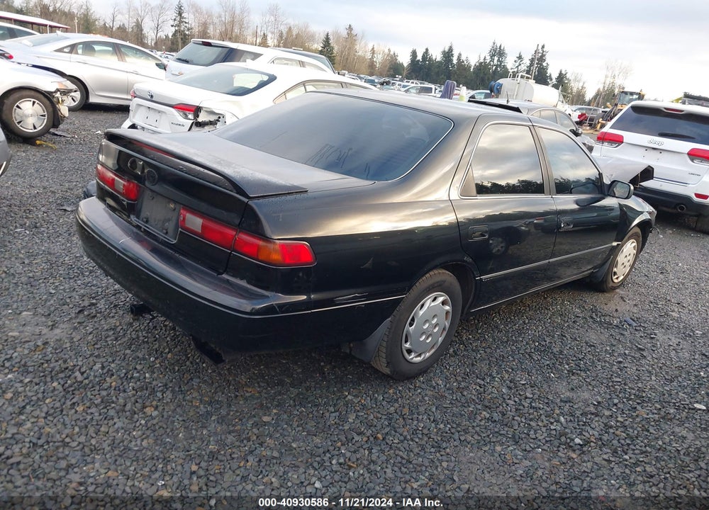 1998 TOYOTA CAMRY LE VIN: JT2BG22K5W0134003