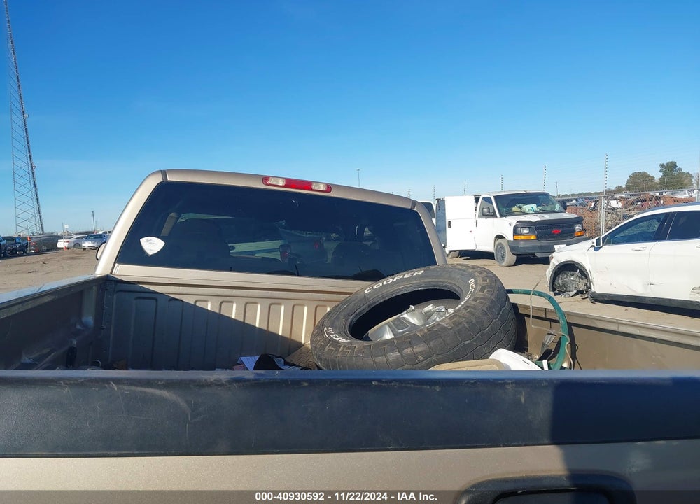 2004 GMC SIERRA 1500 SLE VIN: 2GTEC19T841276629
