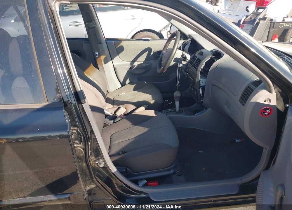 2004 HYUNDAI ACCENT GL VIN: KMHCG45C74U566282