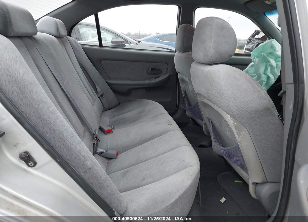 2004 HYUNDAI ELANTRA GLS/GT VIN: KMHDN46D14U776930
