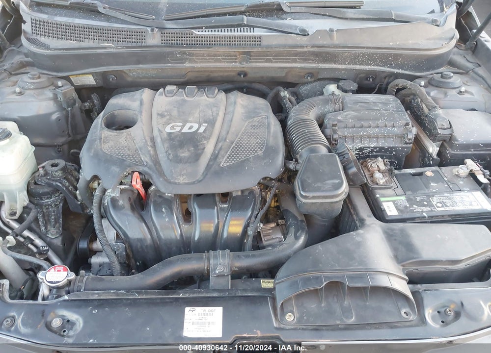 2011 HYUNDAI SONATA VIN: 5NPEC4AC8BH088427