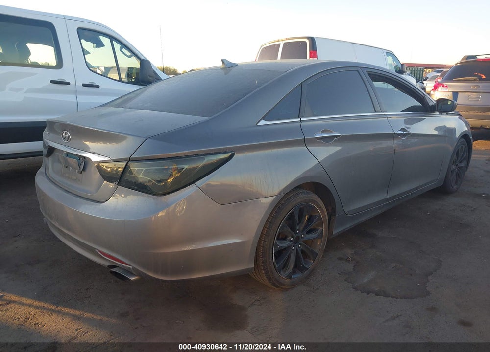 2011 HYUNDAI SONATA VIN: 5NPEC4AC8BH088427
