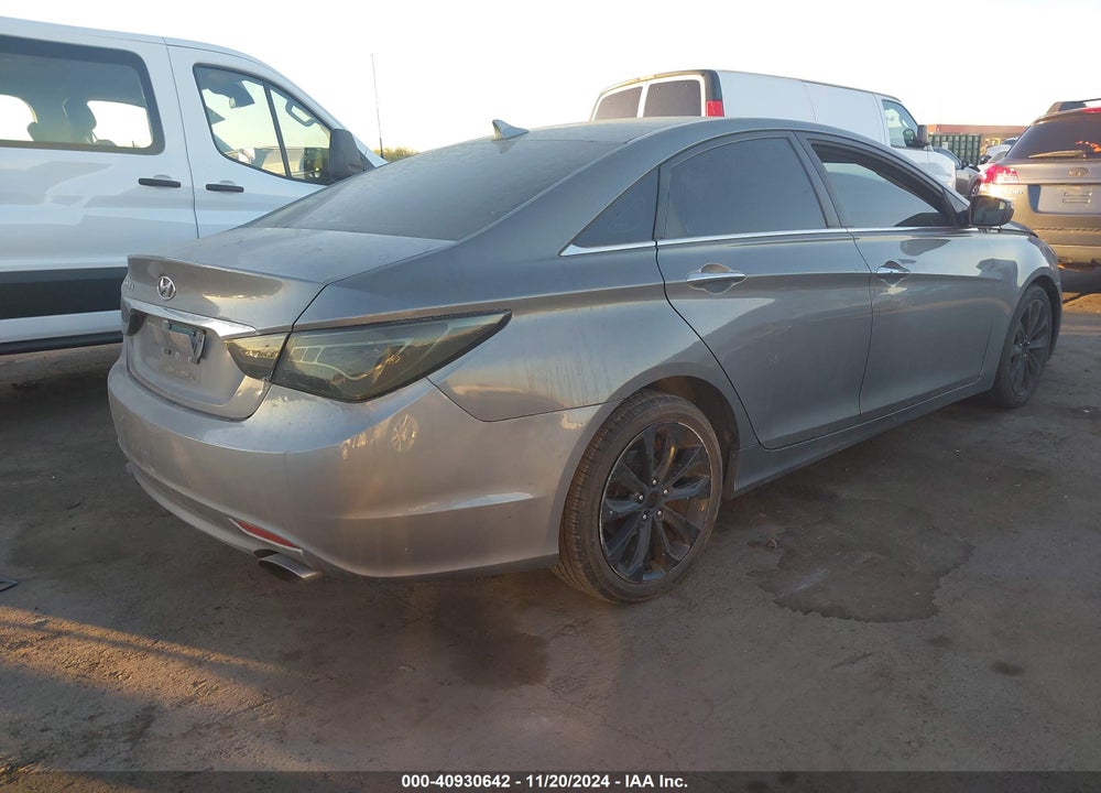 2011 HYUNDAI SONATA VIN: 5NPEC4AC8BH088427