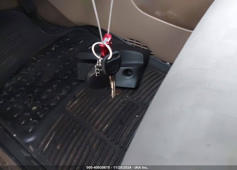 2007 CHEVROLET EQUINOX LS VIN: 2CNDL13F276113718
