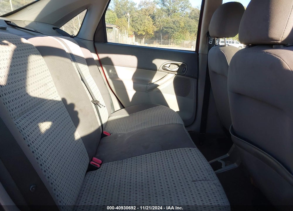 2005 FORD FOCUS ZX4 VIN: 1FAHP34N65W174638