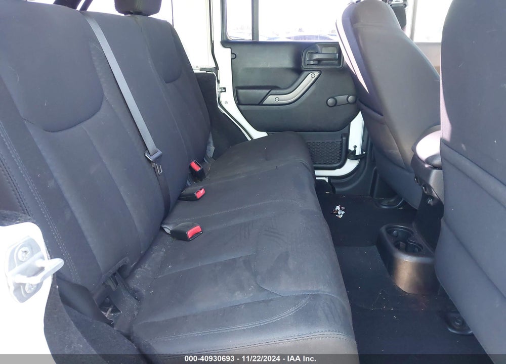 2014 JEEP WRANGLER UNLIMITED SPORT VIN: 1C4BJWDG3EL295553
